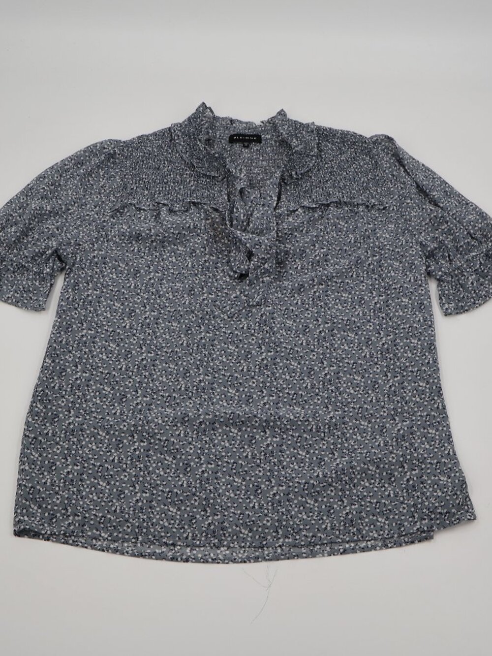 Pleione Floral Smocked Blouse Womens XS Blue Ruffle Tie Neck‎ Short Sleeve